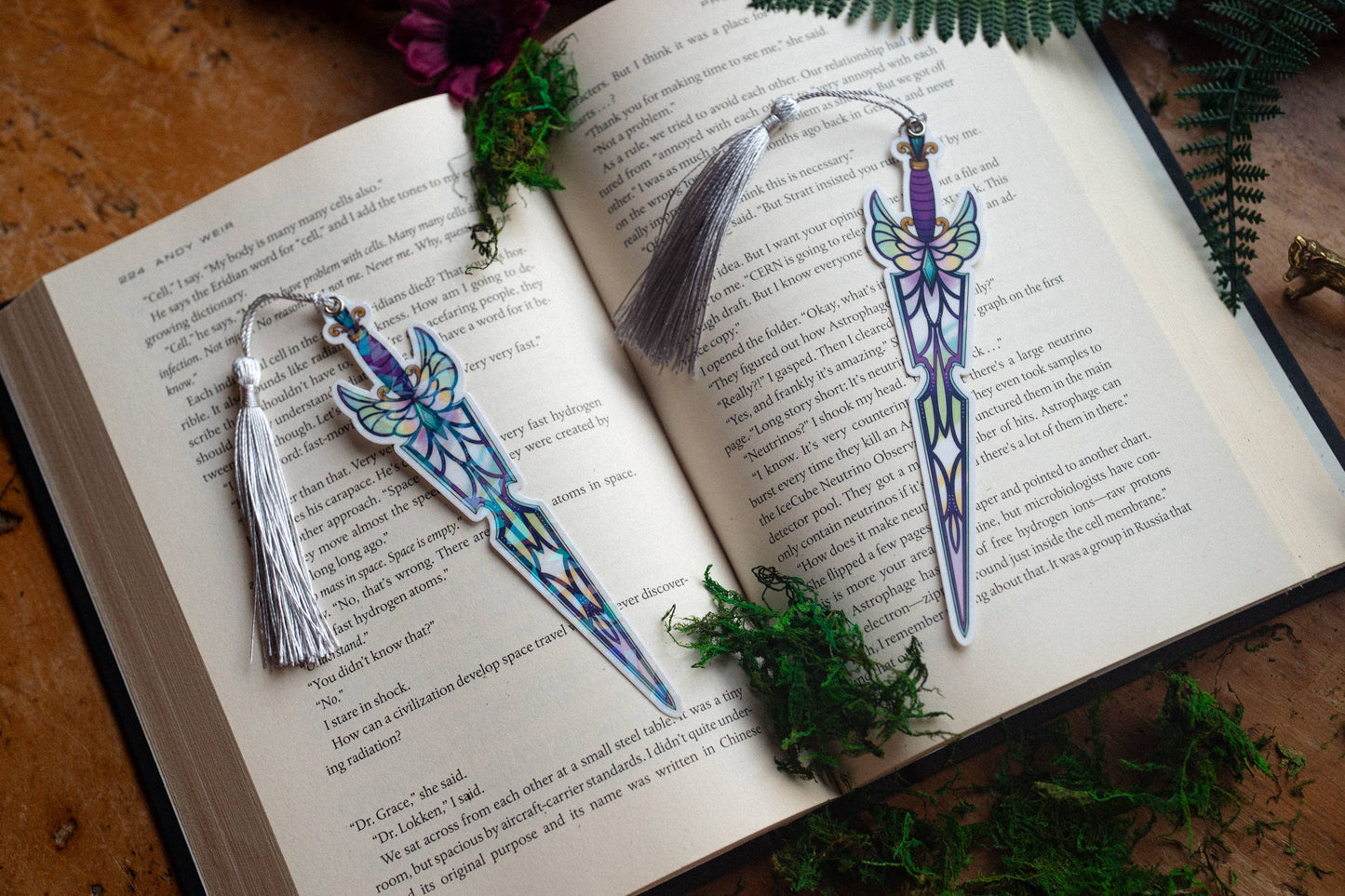 The Faerie's Blade Bookmark: Non-Iridescent