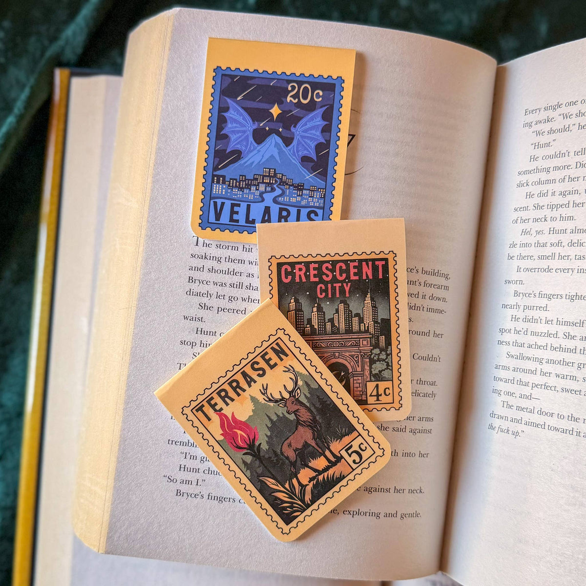 Maasverse Stamp Magnetic Bookmark Gift For Book Lover ACOTAR: Velaris