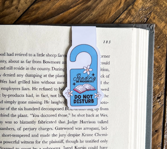 Reading Do Not Disturb Door Hanger, Magnetic Bookmark: White