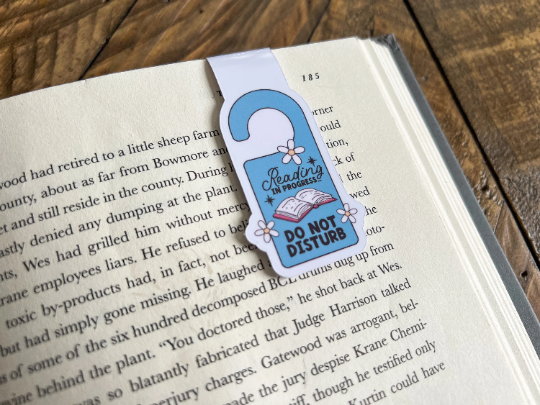 Reading Do Not Disturb Door Hanger, Magnetic Bookmark: White