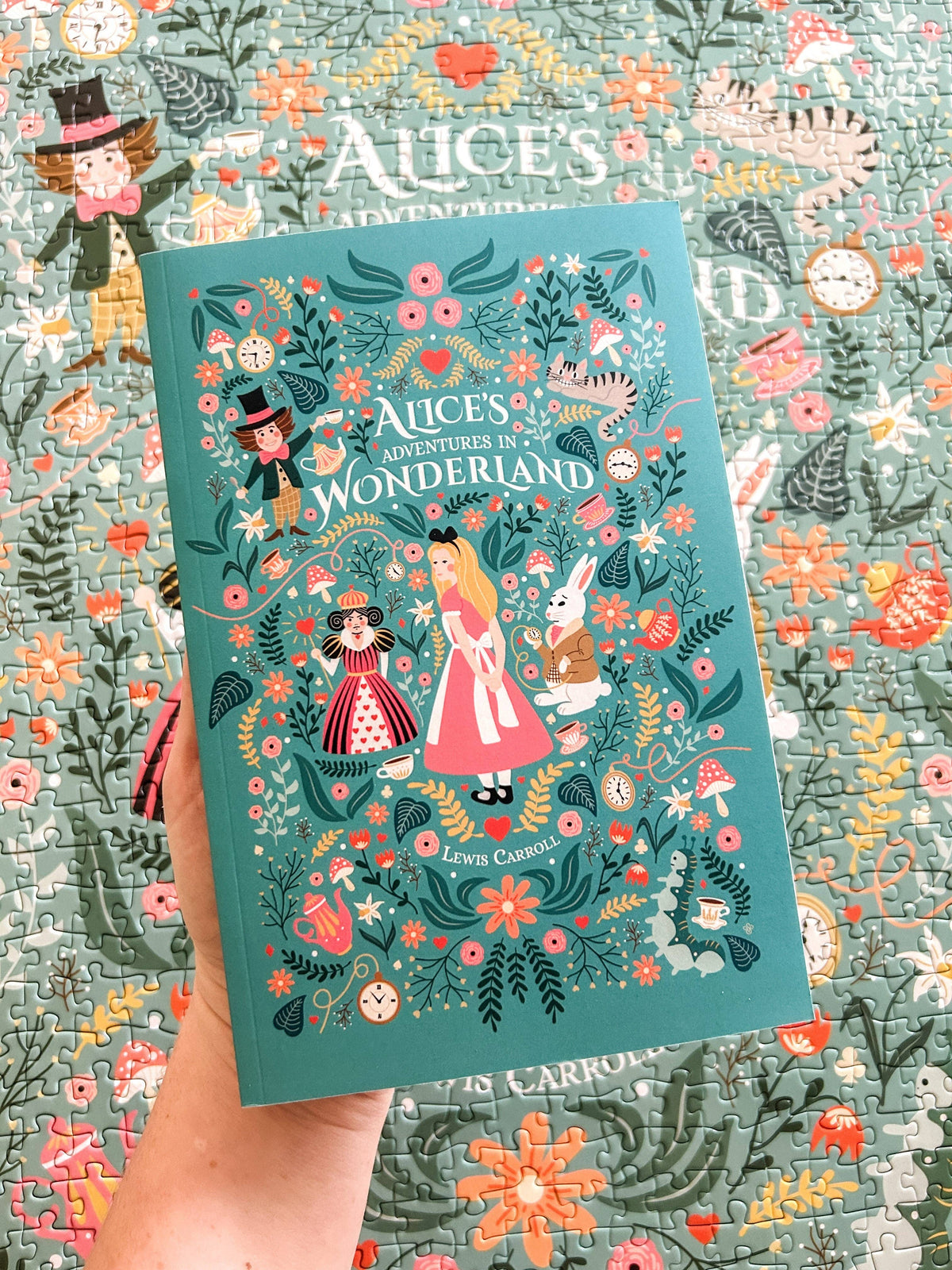 NEW! ALICE'S ADVENTURES IN WONDERLAND Book Set - 500 PIECE PUZZLE BOOK SET