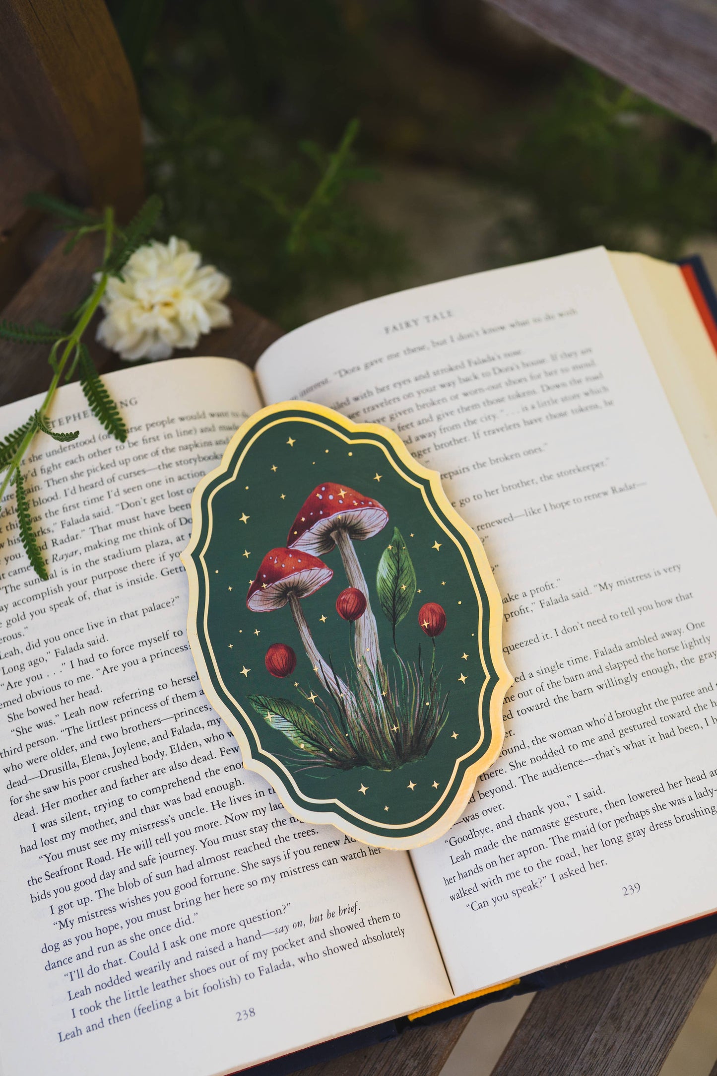 Vintage Mushroom Gold Foil Bookmark | Bookish Romantasy