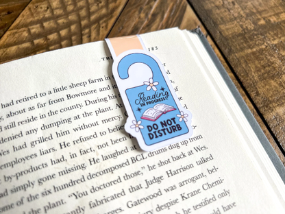 Reading Do Not Disturb Door Hanger, Magnetic Bookmark: White