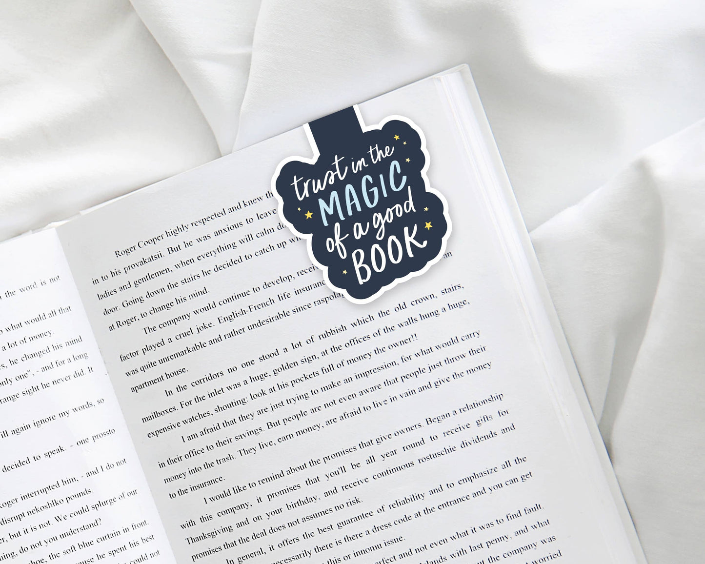 Magnetic Bookmark, Bookshop Gifts - Magic of a Good Book: Clear Cello Sleeve