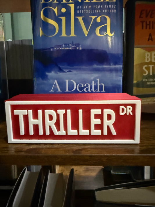 Plot Twist Prints" Thriler Sign