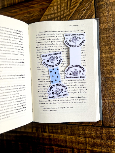 Proud Member Booktrovert Club, Magnetic Bookmark: Blue/Black Daisies