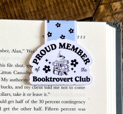 Proud Member Booktrovert Club, Magnetic Bookmark: Blue/Black Daisies