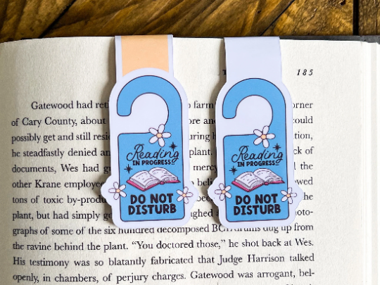 Reading Do Not Disturb Door Hanger, Magnetic Bookmark: White